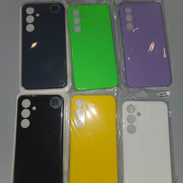 SILICONE COVER SIN LOGO SAMSUNG S24 FE