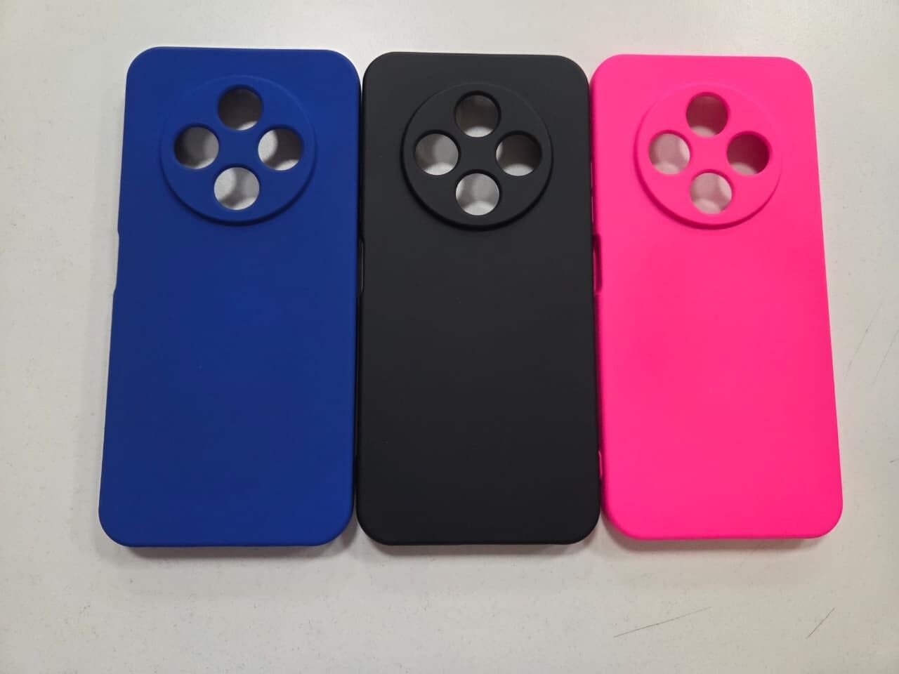 SILICONE COVER SIN LOGO TECNO SPARK 30C SILICONE COVER SIN LOGO TECNO SPARK 30C - Imagen 1